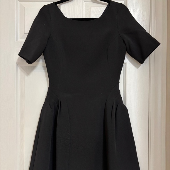 The Timeless Black Dress by Zac Posen for Lord&Taylor. Size 8 - Picture 1 of 7